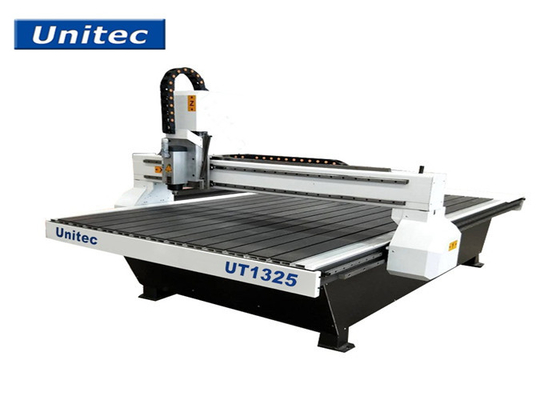 18000 obr / min 600 x 900 mm Unitec UT1325 3D Maszyna CNC do drewna